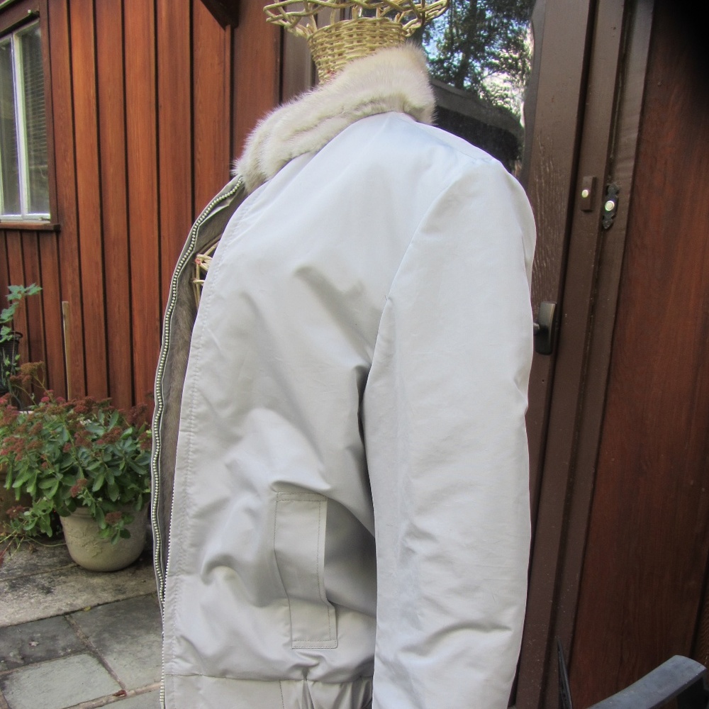 GRAY REVERSIBLE MINK & NYLON BOMBER JACKET SZ S - Picture 5 of 8